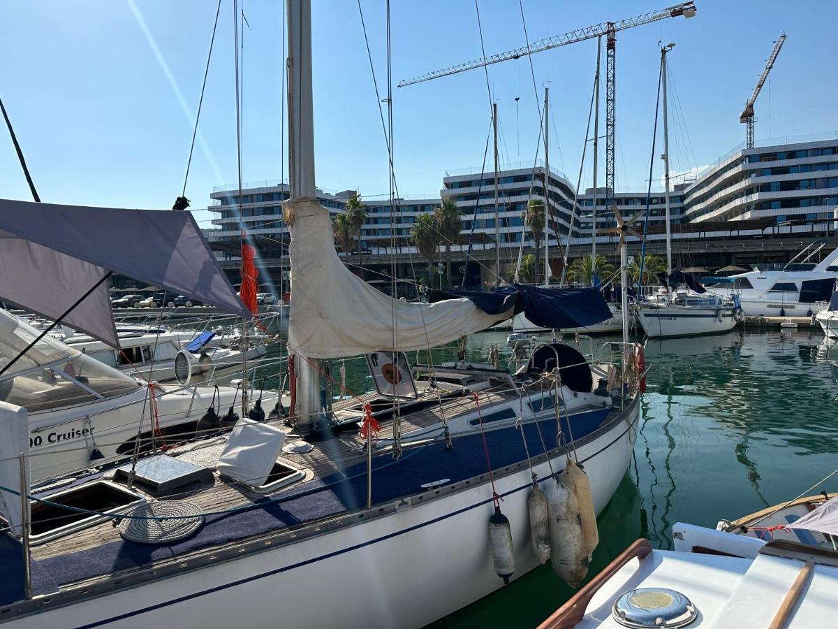 Botel Unique Wooden Sail Yacht + 2 Bikes Included! Sant Adria de Besos