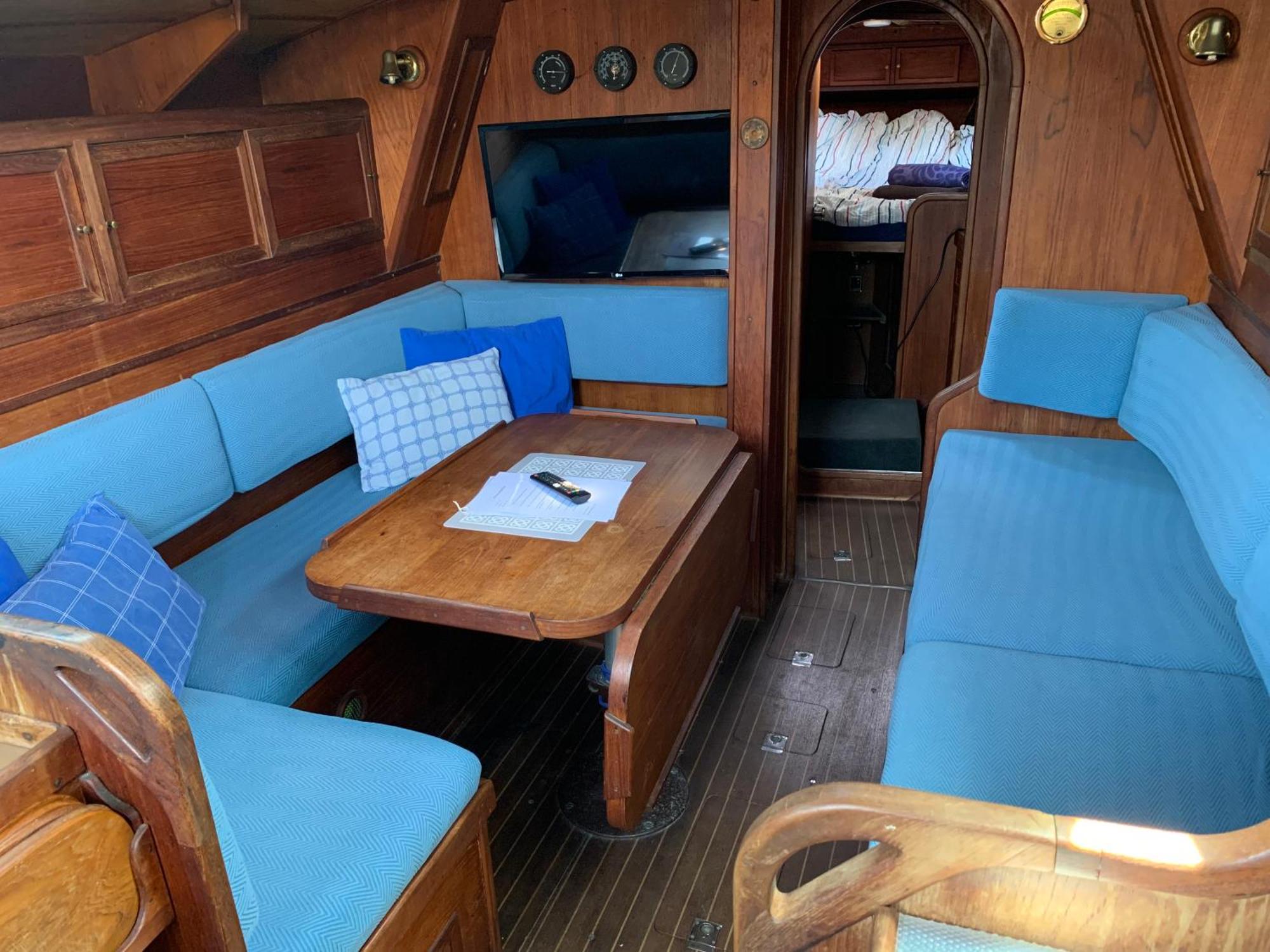 Bateau-hôtel Unique Wooden Sail Yacht + 2 Bikes Included! Sant Adrià de Besòs